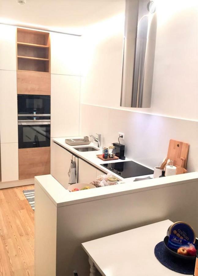 Luxury And Beautiful In Chiado Apartamento
