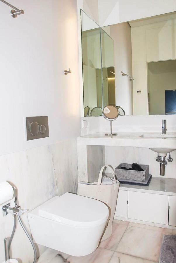 Luxury And Beautiful In Chiado Apartment Lisbon